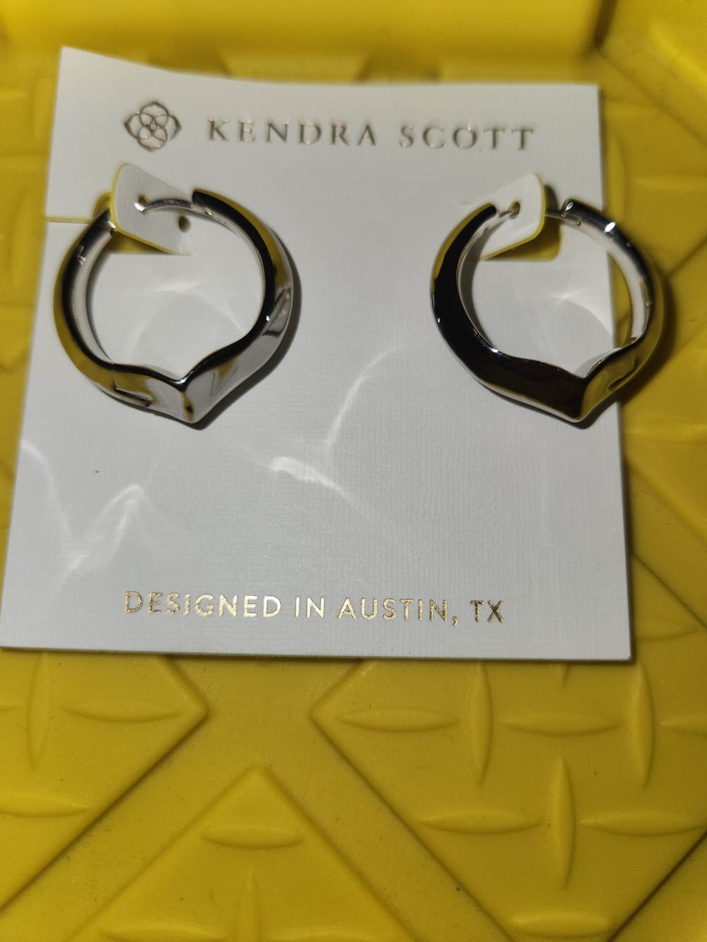 Kendra Scott Polished Silver Heart Hoop Earrings